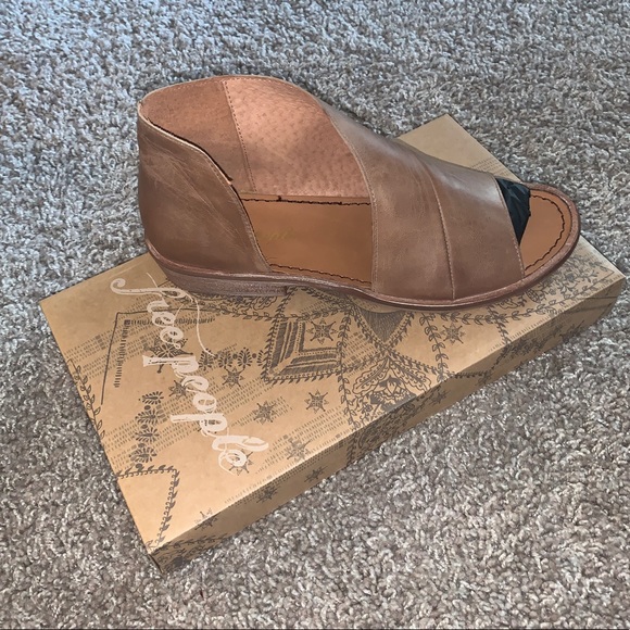 Free People Mont Blanc Sandal in Brown - Picture 6 of 8